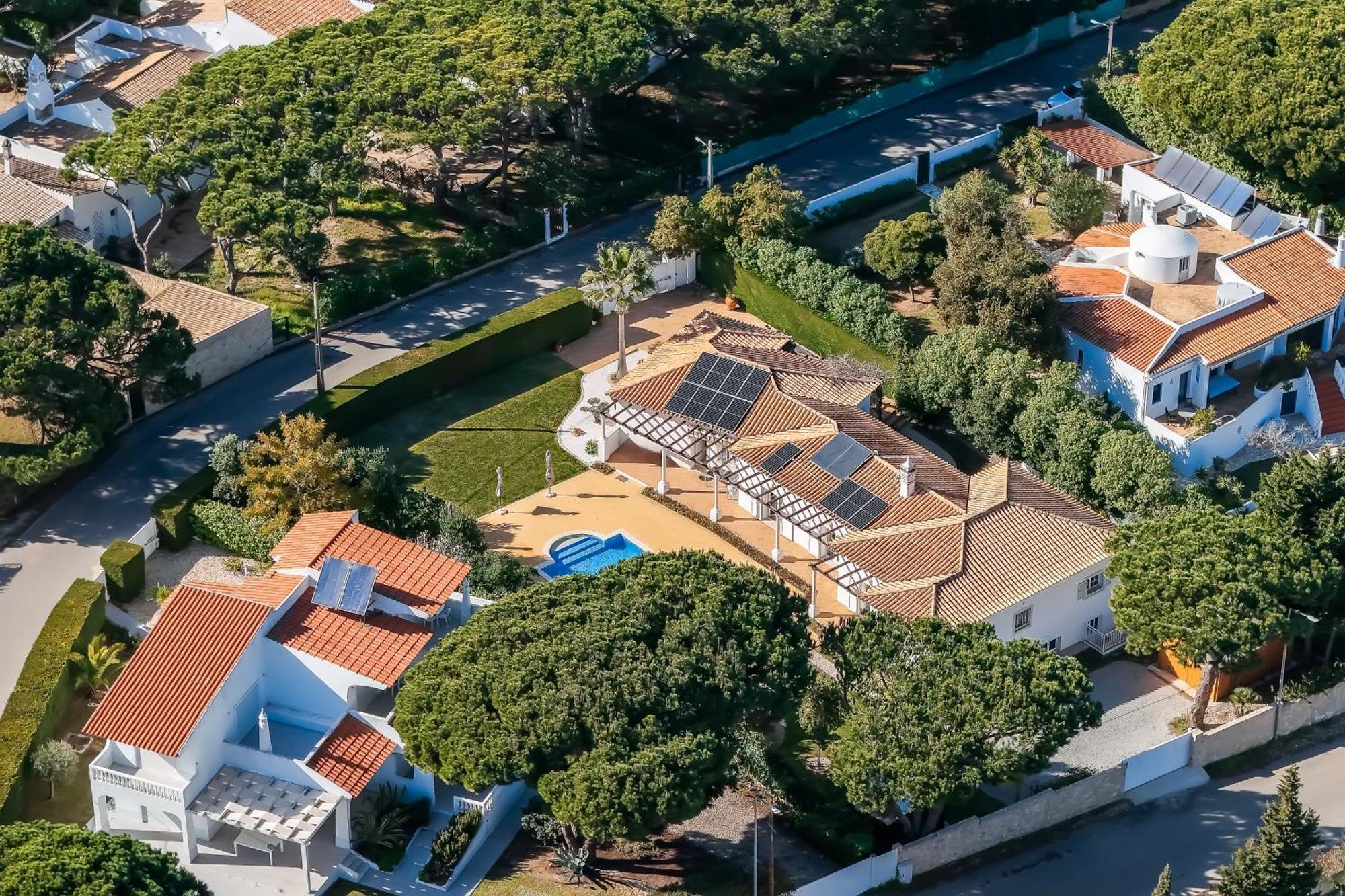 Exclusive Villa Toulouse With Pool In Falesia Algarve Albufeira Exterior photo